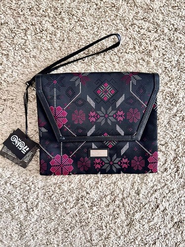 Pochette fleurie pineda - fleurie,